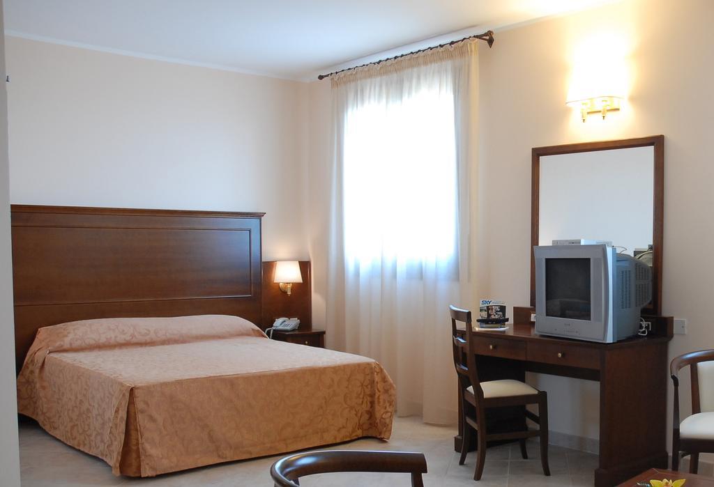 Salemi Hotel Villa Mokarta חדר תמונה